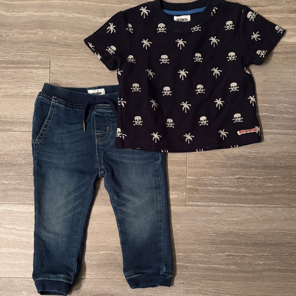 Hudson Jeans Navy Skull Sweater with Denim Jeans Set